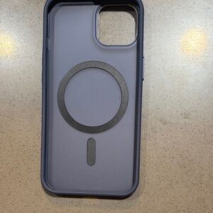 100% Focus Pixels navy blue iPhone 13 case